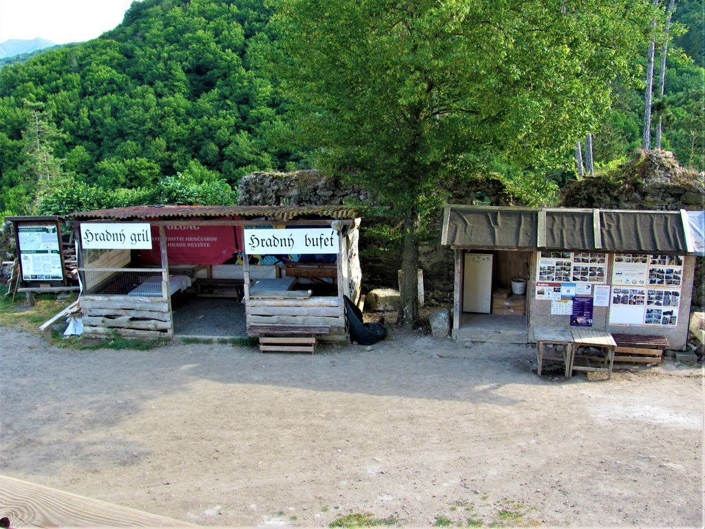 dolné nádvorie I