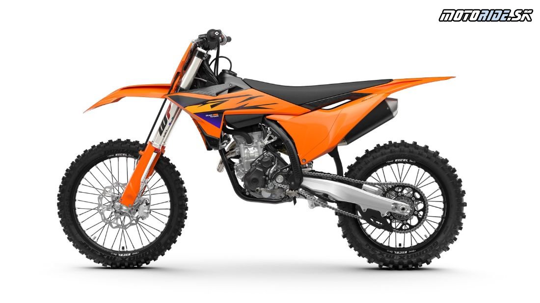 MY26-KTM-250-SX-F-90-left Studio 01 IMAGES STUDIO