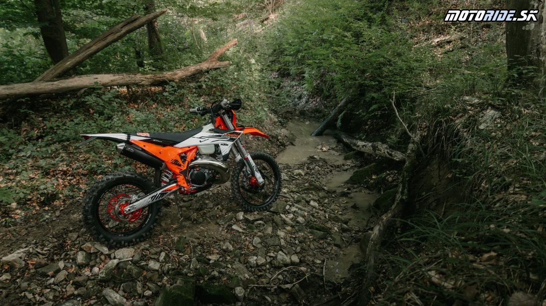 MY26 KTM 300 EXC HARDENDURO  Static  ACTION   STATIC KTM EXC 300 HARDENDURO MY26 KTM 300 EXC HARDENDURO  Static  ACTION   STATIC KTM EXC 300 HARDENDURO
