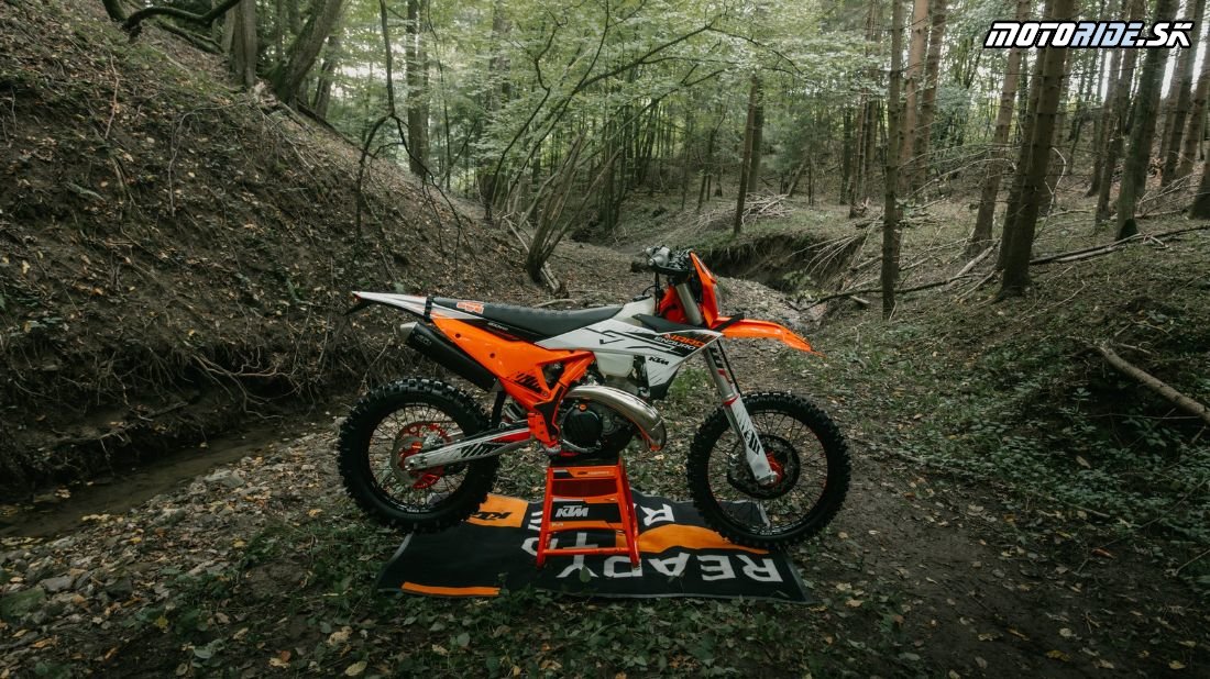 MY26 KTM 300 EXC HARDENDURO  Static  KTM EXC 300 HARDENDURO