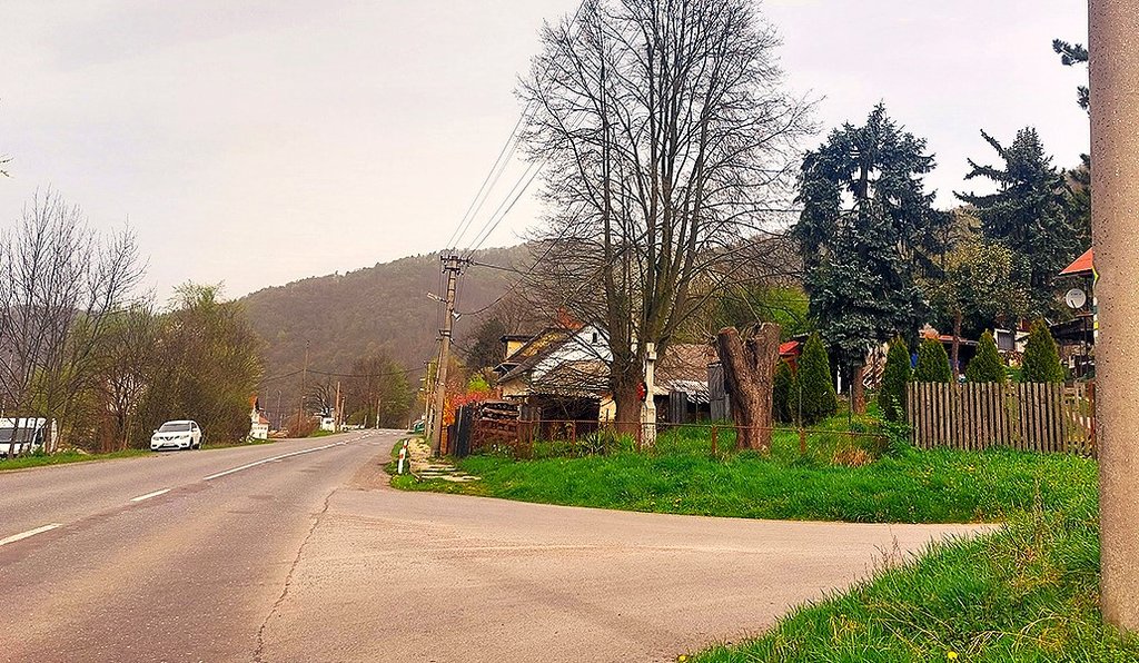 odbočka od starej cesty do kopca pri Piteľovej od Trnavej Hory internet odbočka od starej cesty do kopca pri Piteľovej od Trnavej Hory internet