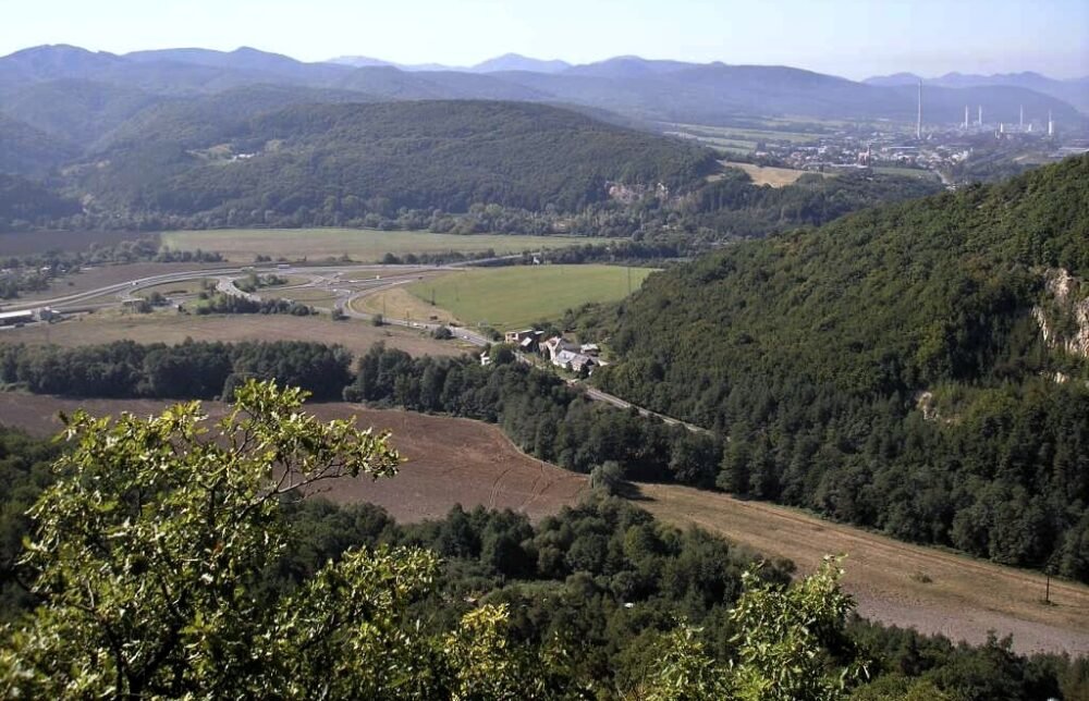 odbočka z R1 na Kremnicu, Martin až k Oščadnici internet