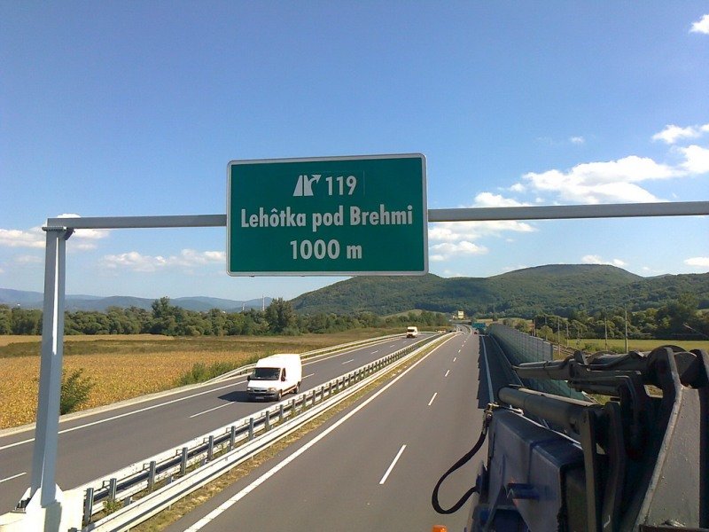 R1 výjazd k Lehôtke pod Brehmi internet