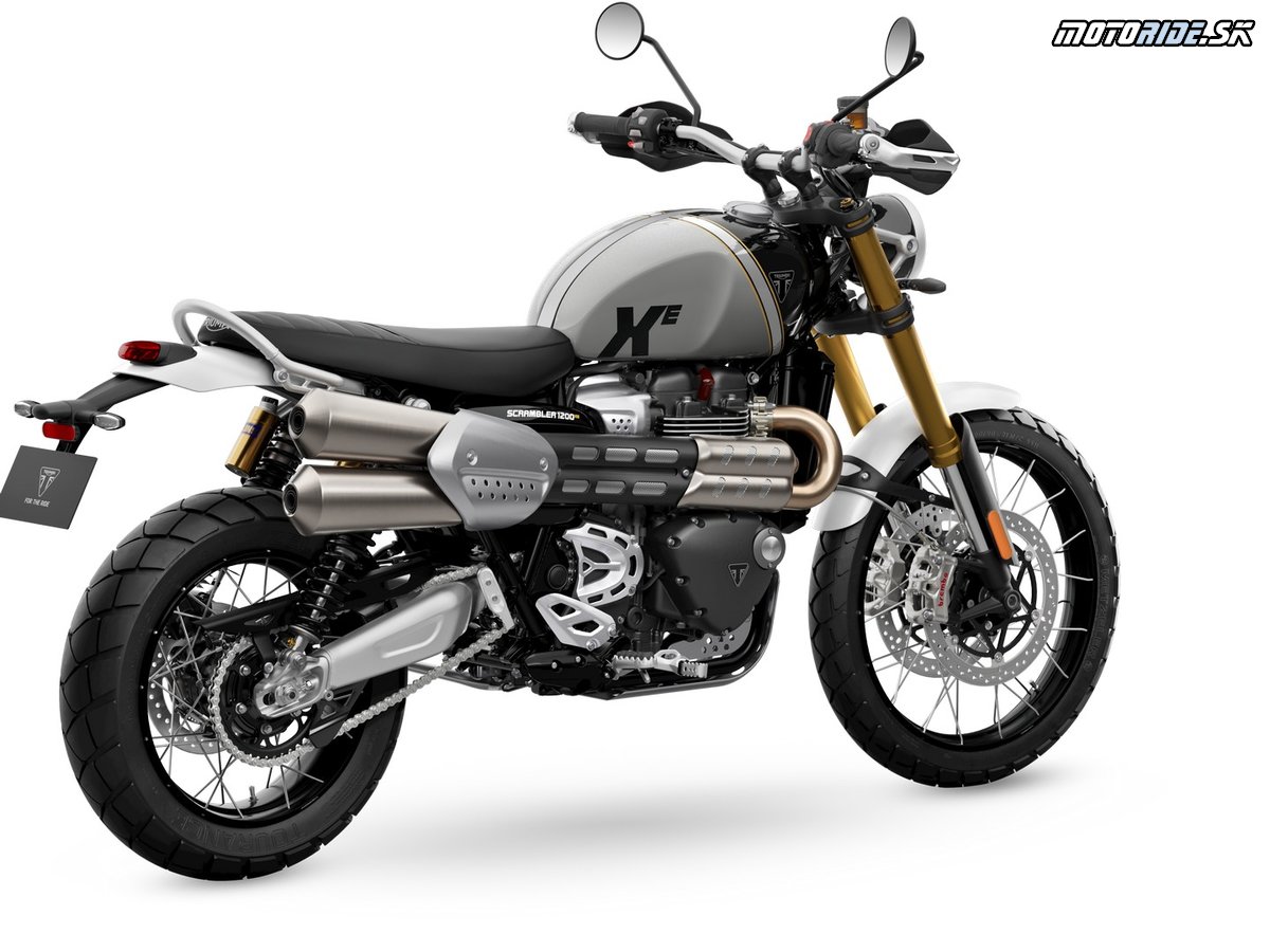 Scrambler-1200-XE 2026 Silver-Ice RHS-Rear-Angle