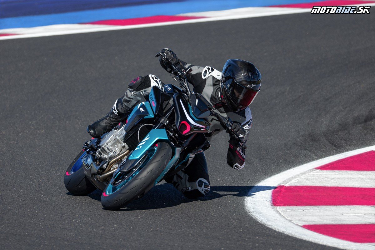 CFMOTO 675NK GP Dynamic 4