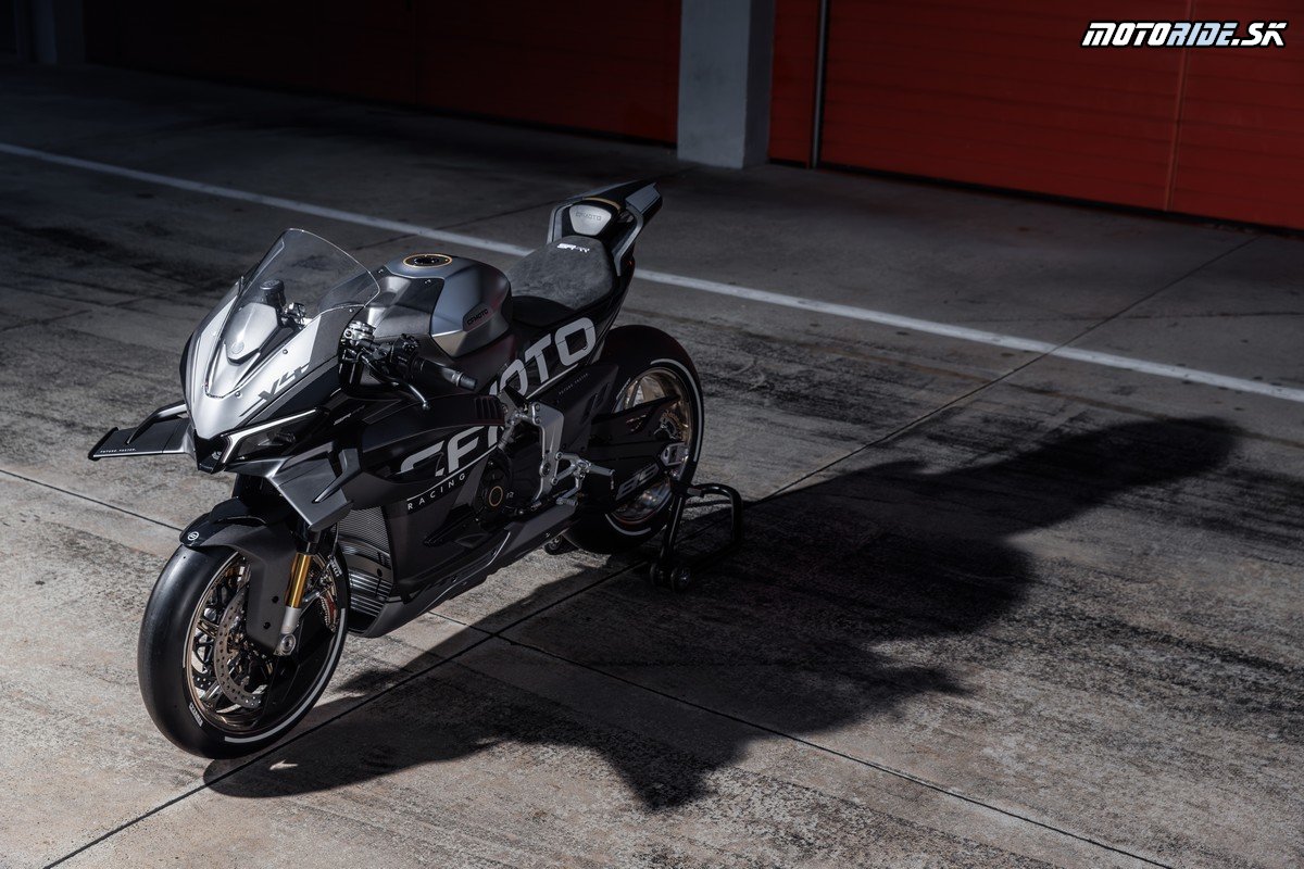 CFMOTO V4 SR-RR PROTOTYPE 15