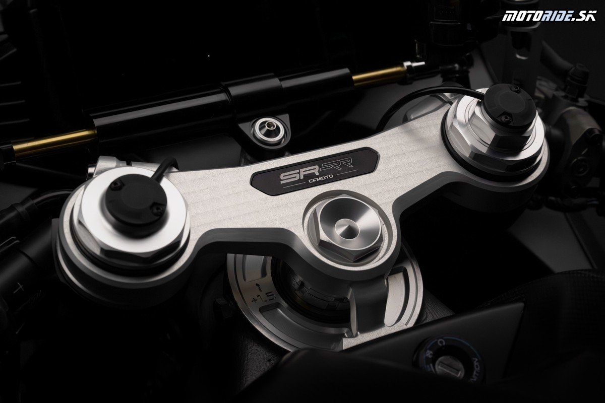 CFMOTO V4 SR-RR PROTOTYPE Detail 18