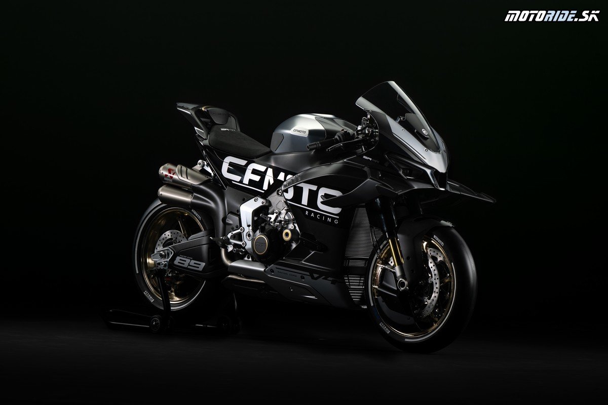 CFMOTO V4 SR-RR PROTOTYPE Studio 5