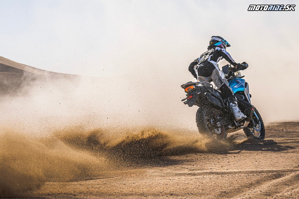 CFMOTO 1000MT-X Outdoors 12