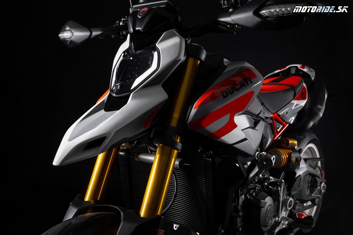 MY26 HYPERMOTARD V2S STUDIO 5 UC873987 Mid MY26 HYPERMOTARD V2S STUDIO 5 UC873987 Mid