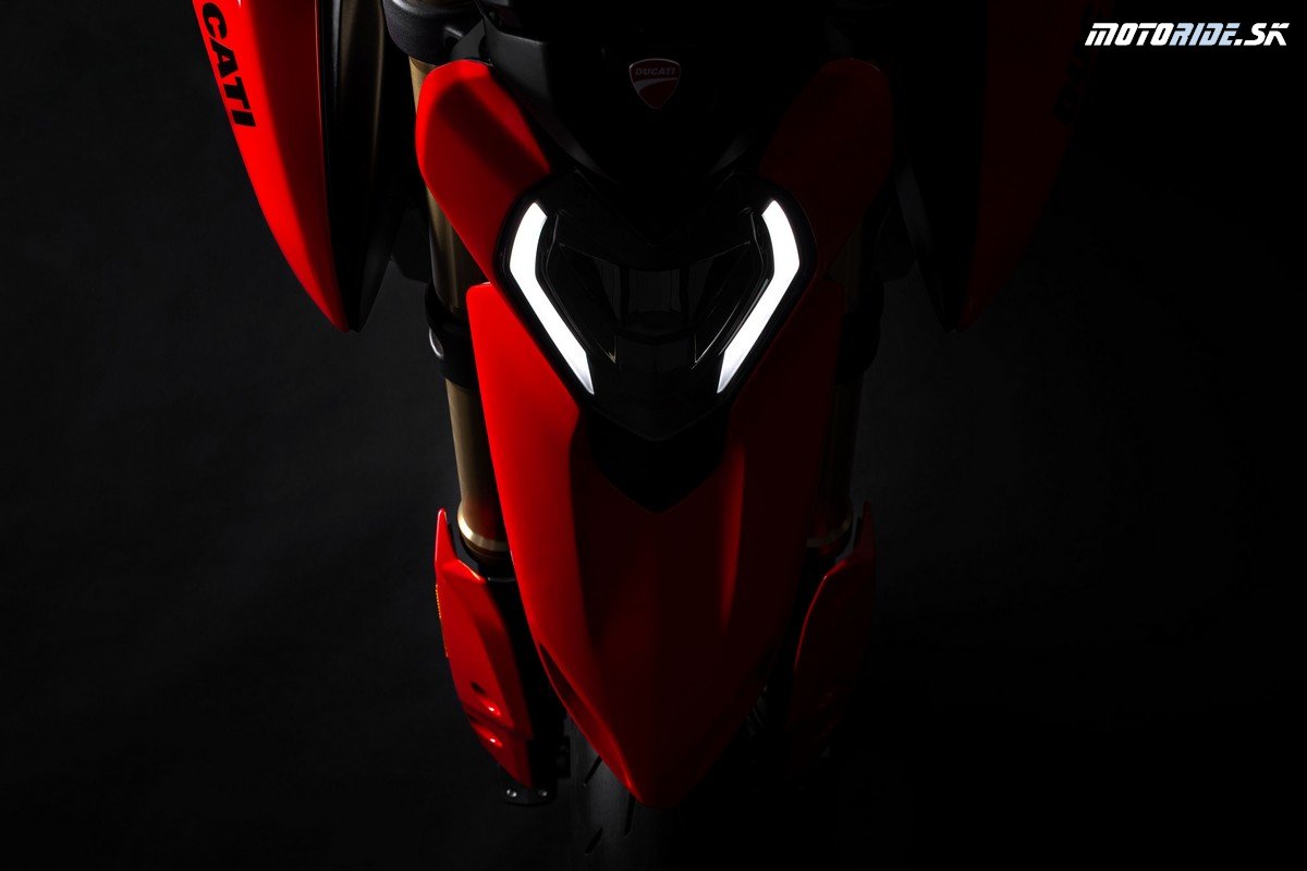 MY26 HYPERMOTARD V2 DETAILS  19  UC873937 Mid