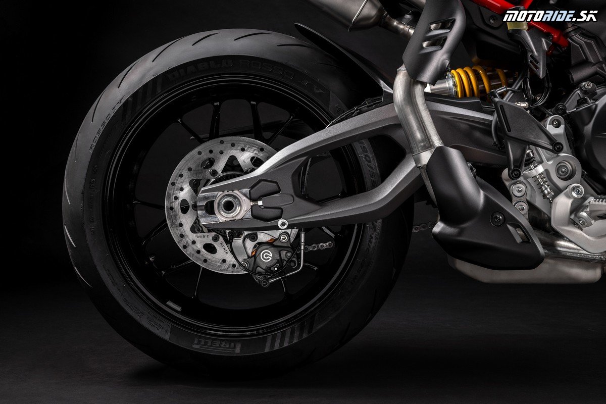 MY26 HYPERMOTARD V2 DETAILS 7 UC873928 Mid MY26 HYPERMOTARD V2 DETAILS 7 UC873928 Mid