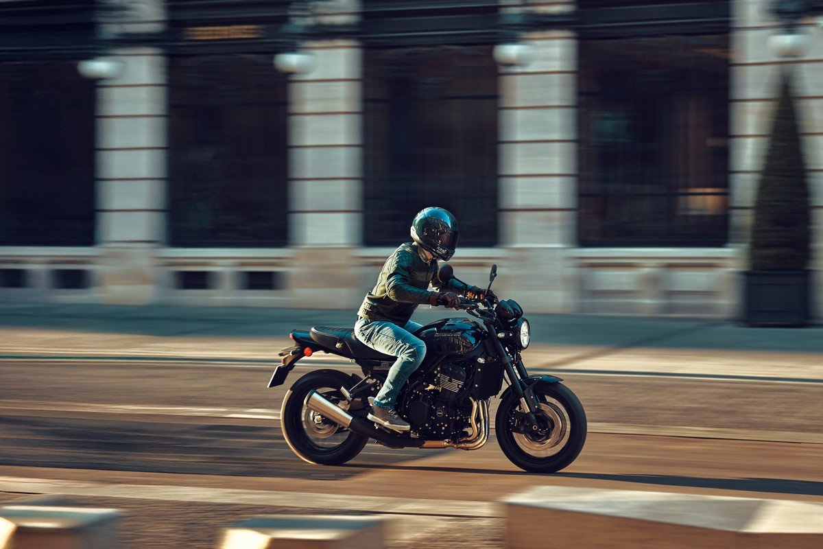 Kawasaki Z900RS 2026