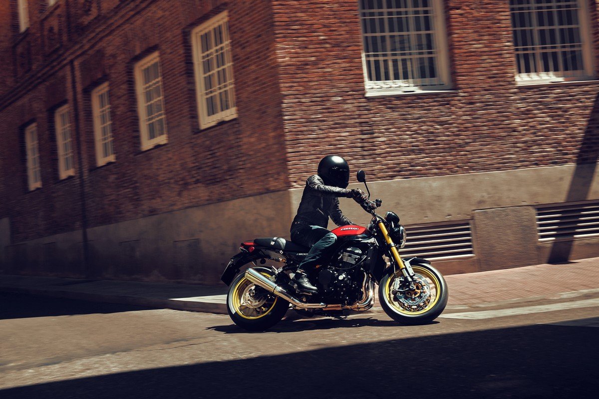 Kawasaki Z900RS 2026