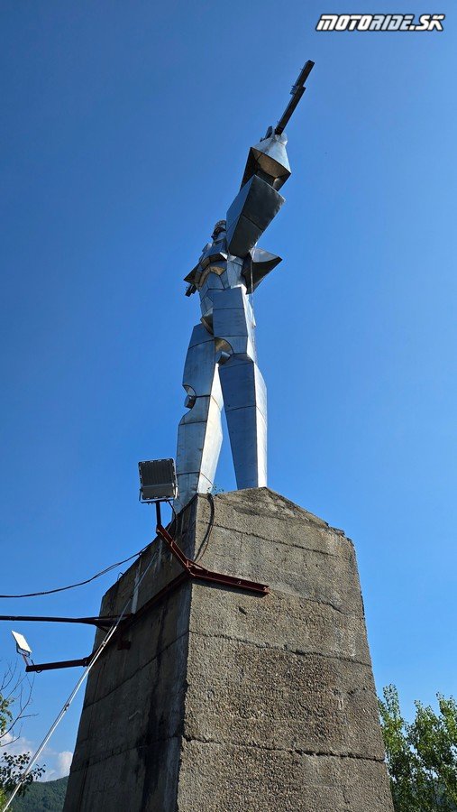 Socha Prométhea nad priehradou Vidraru  - Bod záujmu