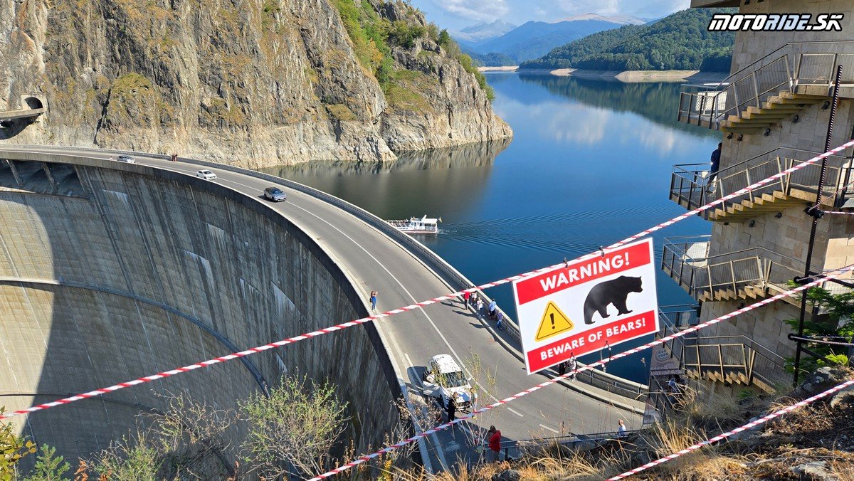 Socha Prométhea nad priehradou Vidraru  - Bod záujmu