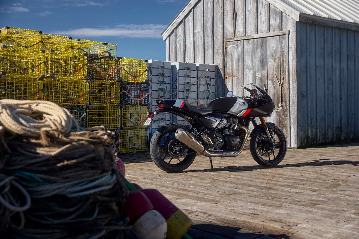 Triumph Thruxton 400 2026 Triumph Thruxton 400 2026