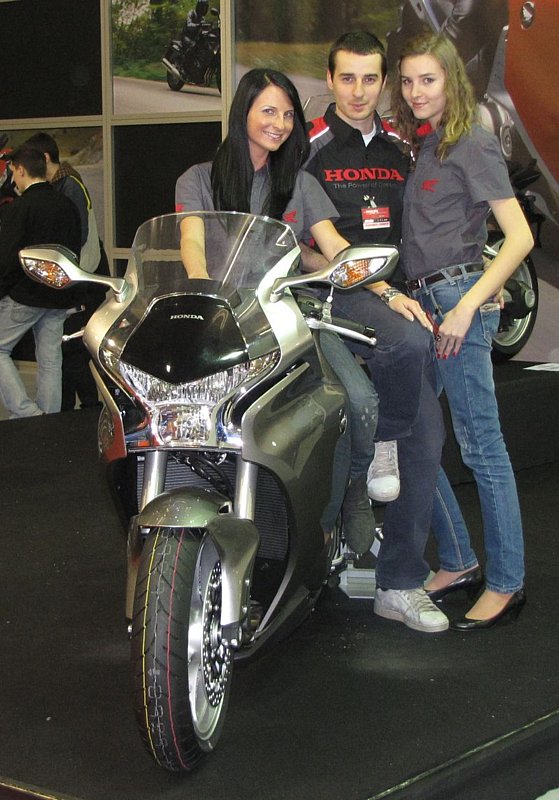 Miklo s hosteskami, výstava Motocykel, marec 2010
