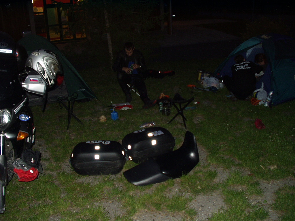 Typický kempový večer... Camping des Grands Cols, Saint Jean de Maurienne