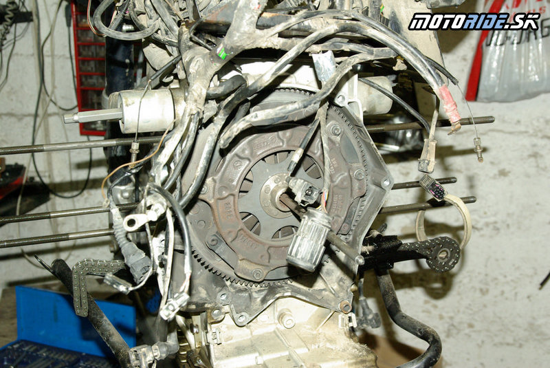 Úprava BMW R 1150 GS - oprava motora