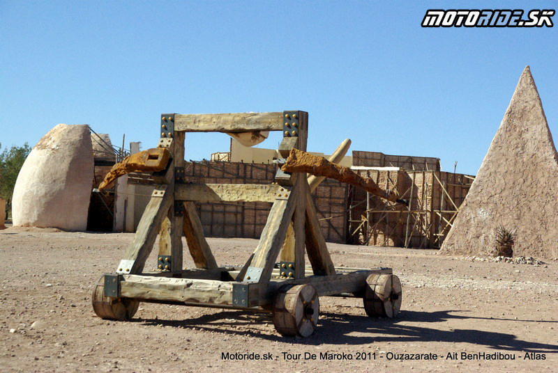 Katapult z Asterixa a Obelixa - Atlas filmové štúdiá, Ouarzazate - Tour de Maroko 2011
