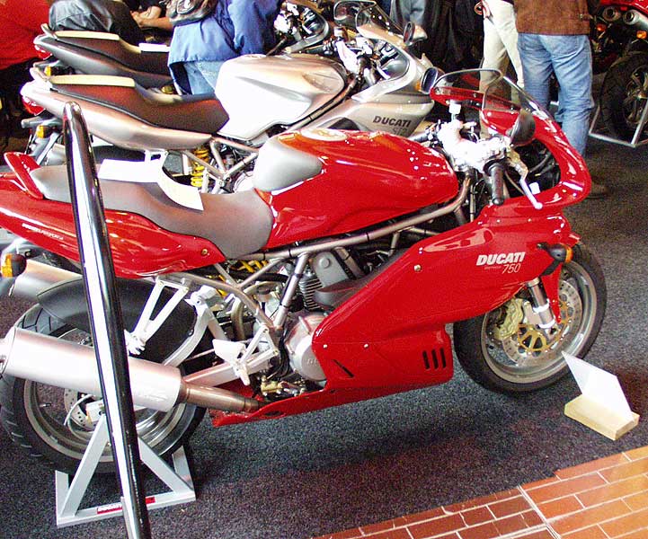 <b>Ducati 750</b> na výstave Motocykl v Prahe 2002