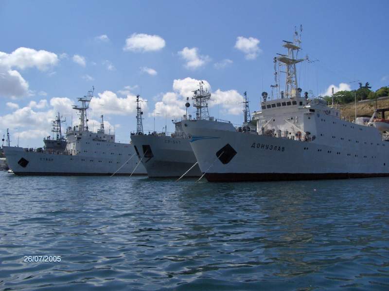 Lode v Sevastopole 
