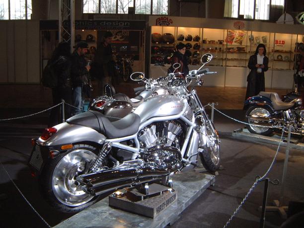 <b>Harley Davidson V-ROD</b> na výstave Motocykl v Prahe 2002