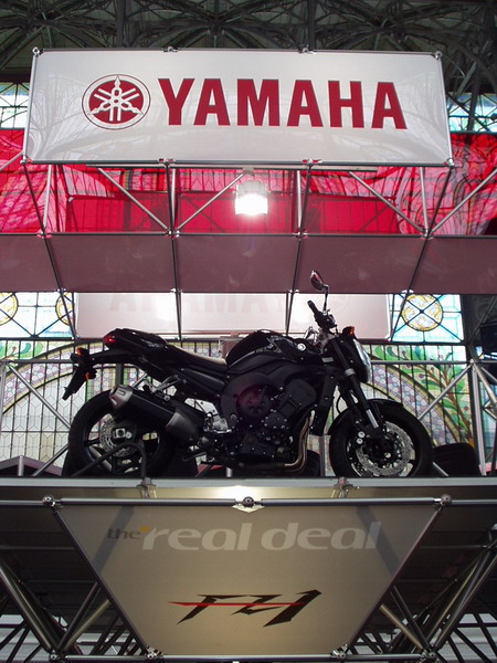 5. Yamaha FZ1 