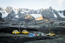 Ledovec Ausangate 6300 metru. vrcholky jsou na dosah... Najdi pet rozdilu proti nasledujici fotce.