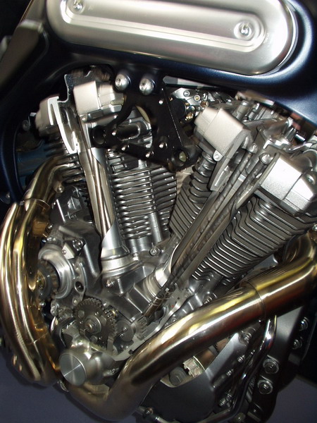 54. Vnútornosti motora MT-01