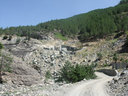 Cesta pohorím Munella - Odstrelené skaly vyzerajú byť malé, Tatrovky sú však menšie