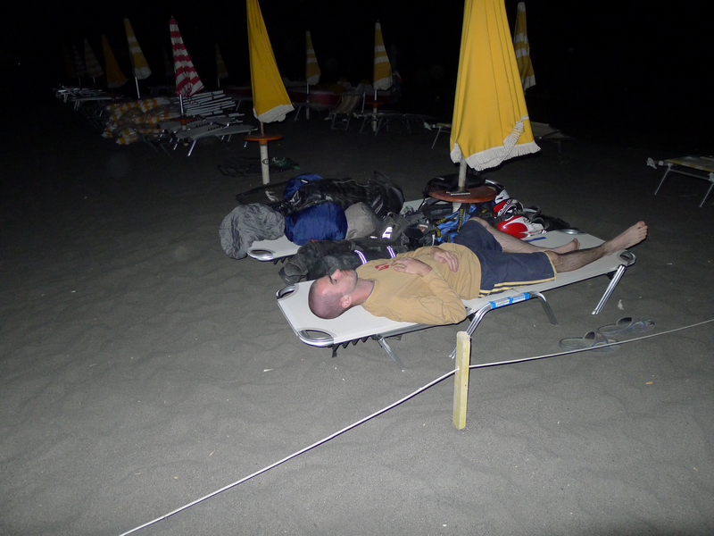Pláž vo Velipoje - Neskutočná pohoda, to však fúkal slabý vetrík