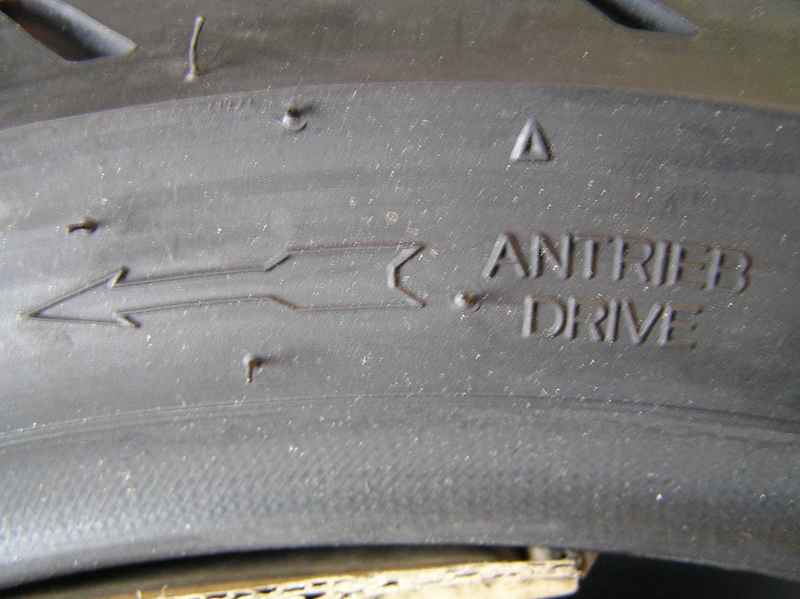 Označenie smeru rotácie pneumatiky