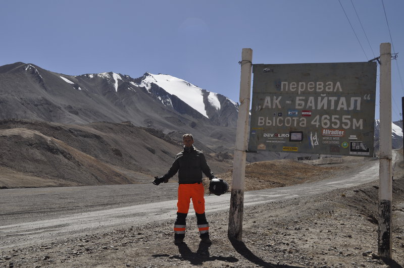 Tajikistan - Pamir - najvyssi bod cesty 4655mnm 