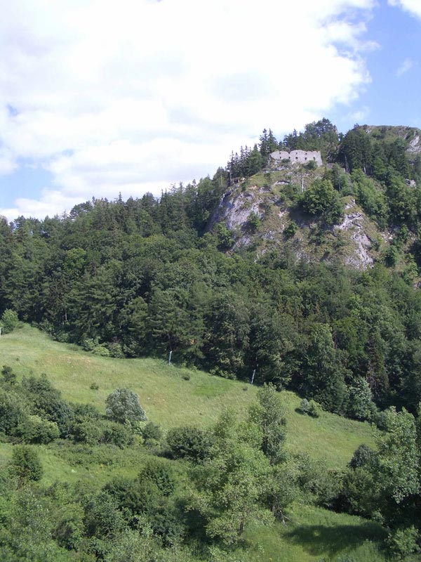 Vršatecké podhradie, Slovensko