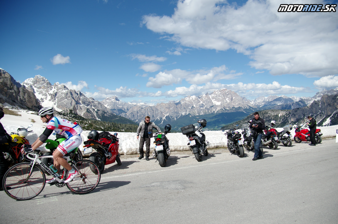 Dunlop Mototour 2014 - 2. deň - Passo Giau