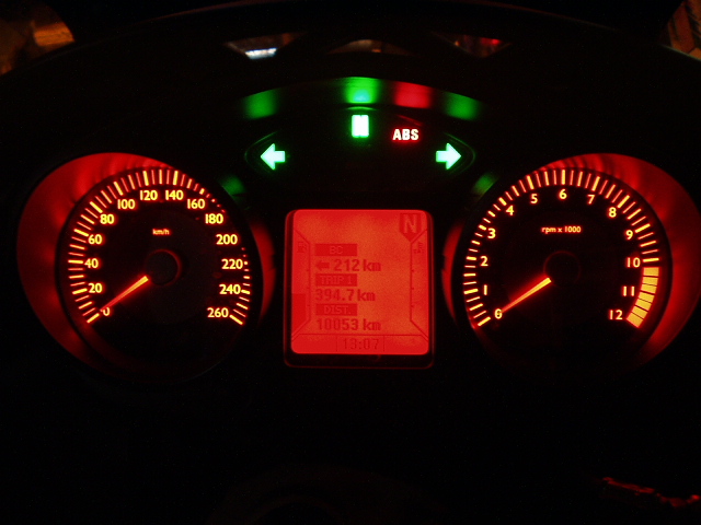 BMW K 1200 GT 2006 - prístrojovka v noci