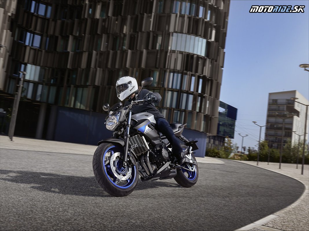 Yamaha XJ6-N  Race Blu 2015
