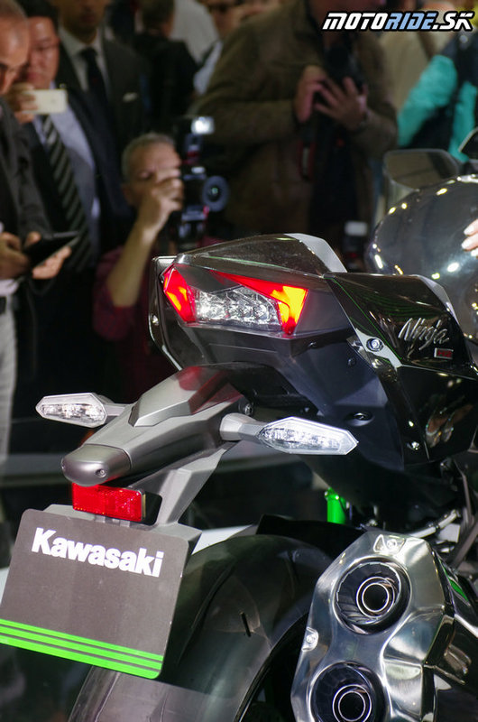 Kawasaki - Výstava EICMA Miláno 4.11.2014