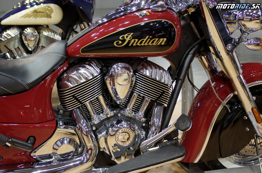 Indian Chief Classic 2015 - Výstava EICMA Miláno 4.11.2014