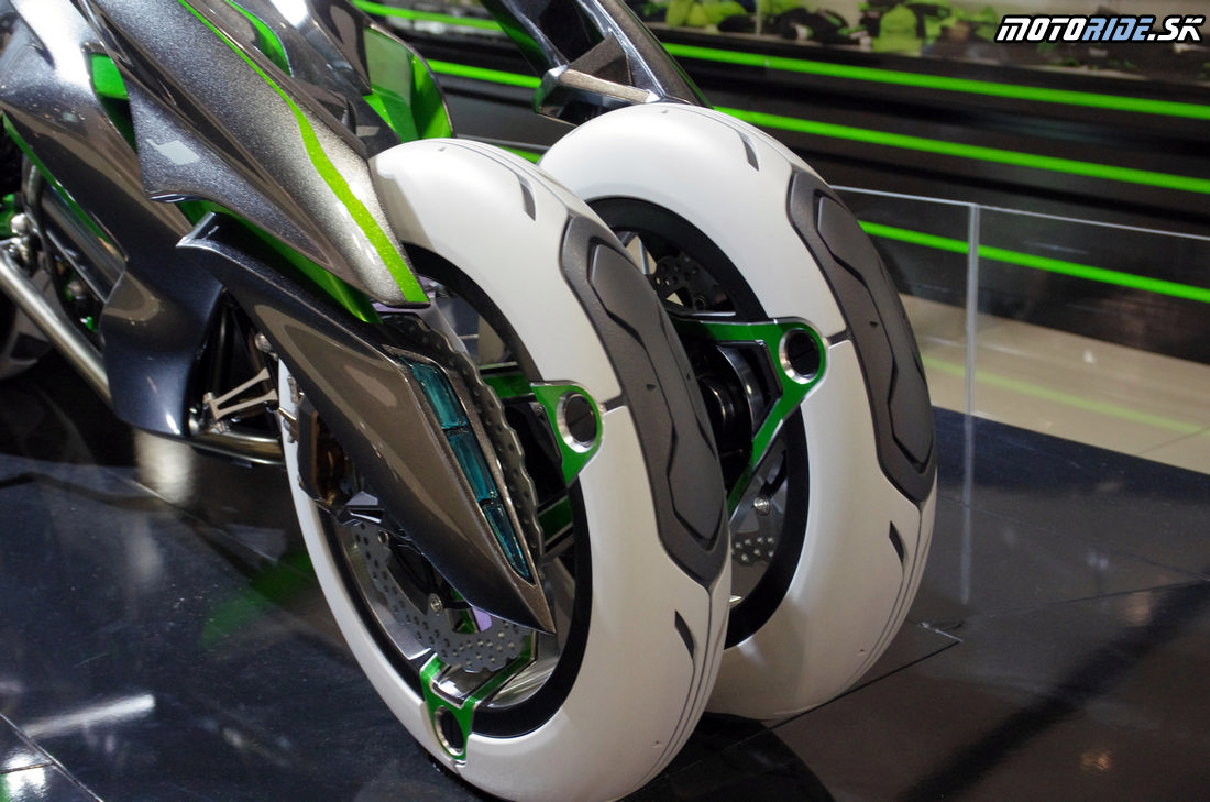 Kawasaki J Concept- Výstava EICMA Miláno 4.11.2014