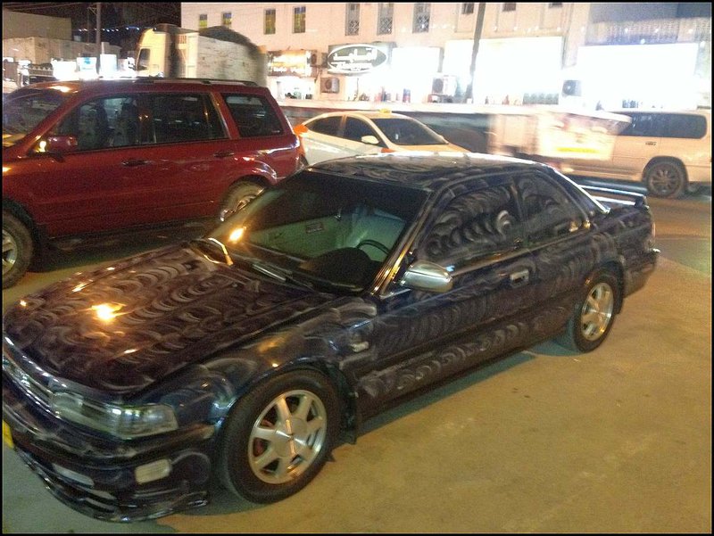 Navoskované auto - tiež úplne typické pre Omán.