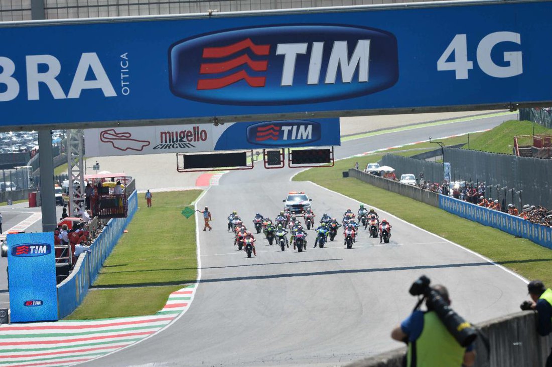 MotoGP 2015 VC Talianska - odštartované