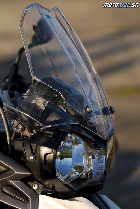 Triumph Tiger 800 XCx 2015 - plexi nie je výškovo nastaviteľné