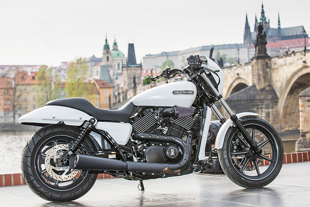 Harley-Davidson Dark Custom Party 2015 - Bratislava