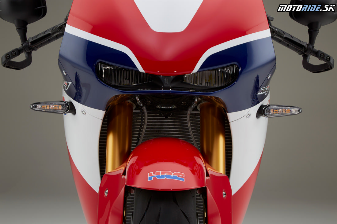 Honda RC213V-S 2015 - špeciál MotoGP upravený na prevádzku na verejných komunikáciách