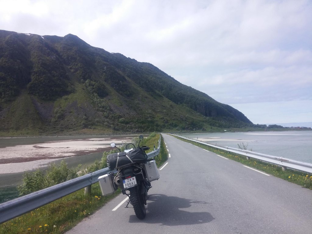 Násyp krížom cez fjord