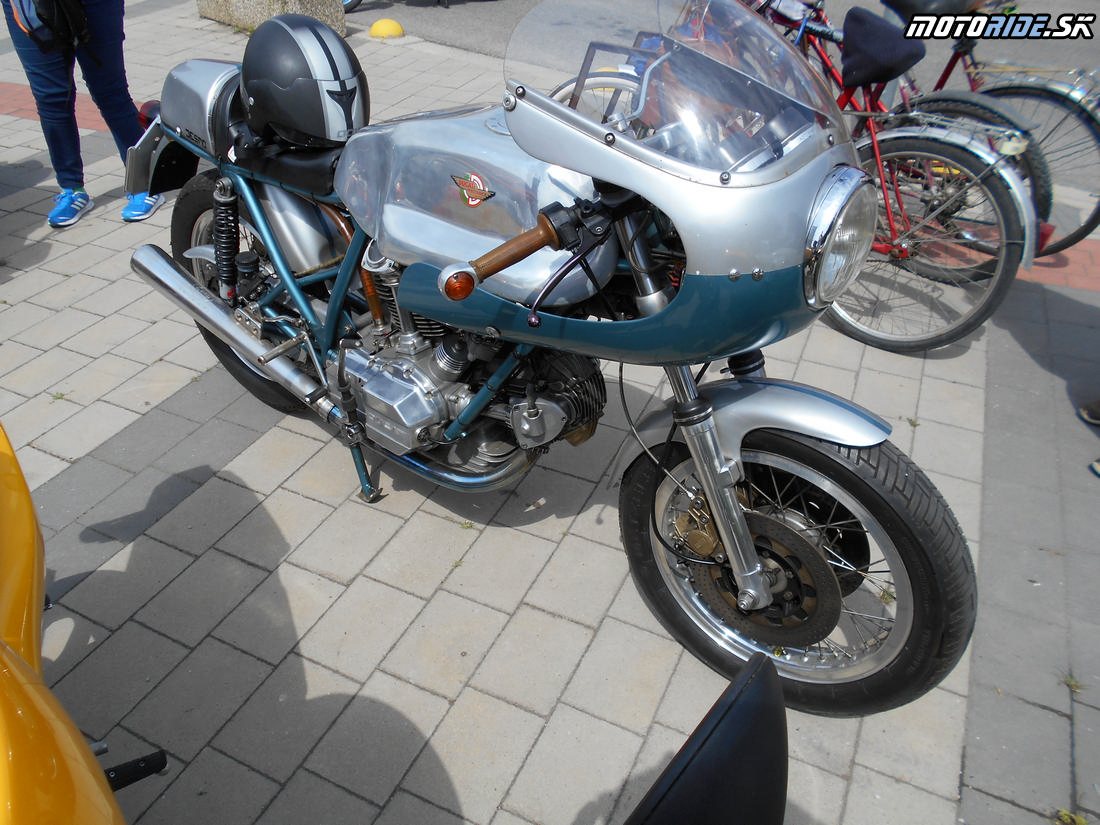 Ducati SS 750, Oldtimer Moto Show Červeník 2015