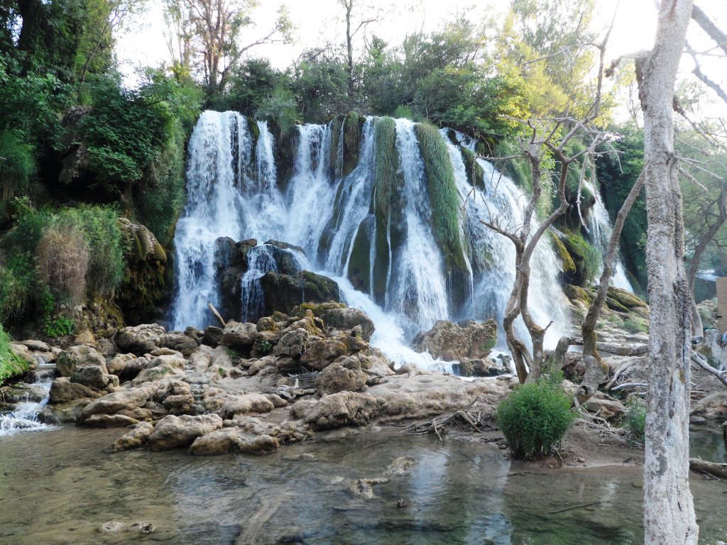 Bosna a Herzegovina - vodopády Kravica